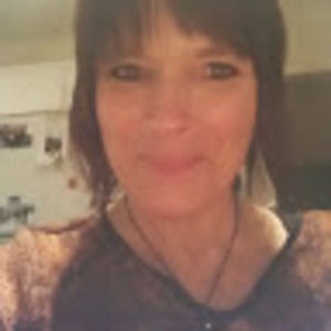 Meet your Posher, Yvette